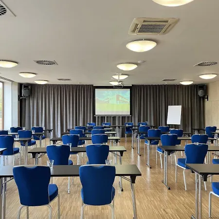 Blue Orange 4* Praga