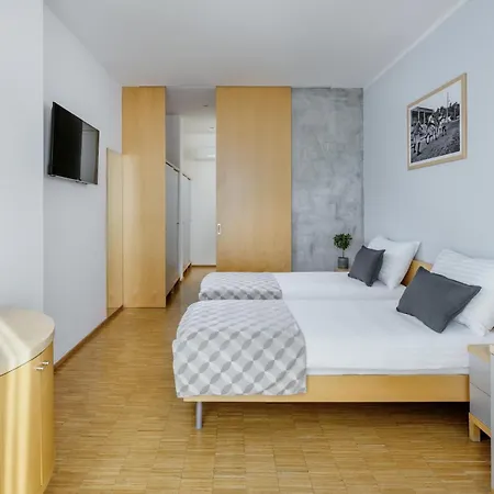 Otel Blue Orange