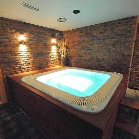 Blue Orange Otel Prag